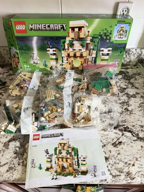 LEGO 21250 Minecraft The Iron Golem Fortress--most Bags Are Sealed