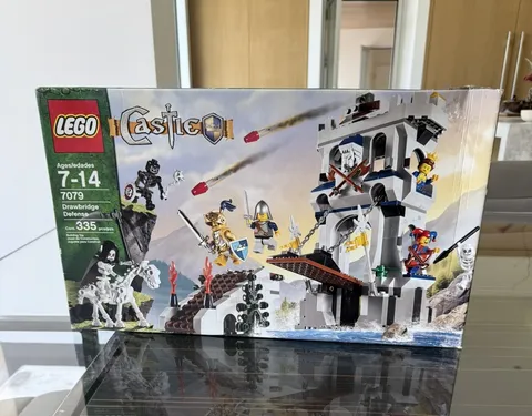 Lego 7079 CASTLE Drawbridge Defense SEALED