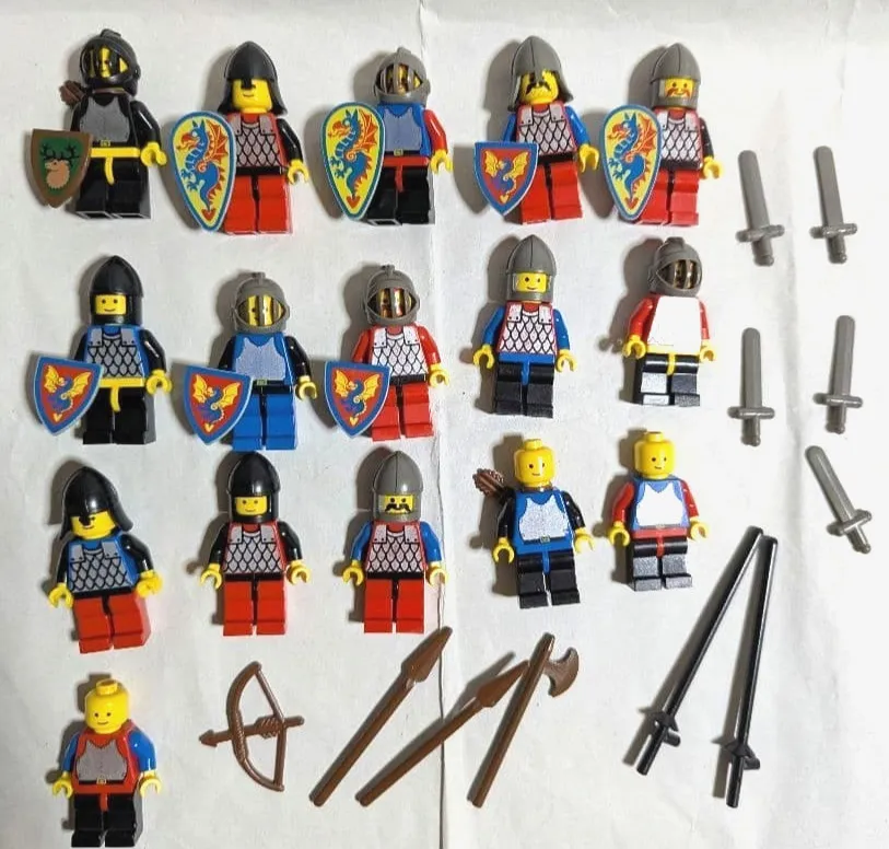 LEGO Minifigure Castle Knight Lot Set Bulk Sale