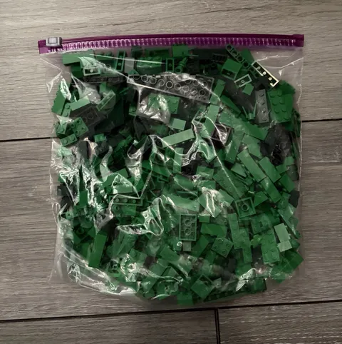 LEGO Bulk Lot Mixed Bricks Pieces & Parts Green Plastic Polybag - 1 Pound