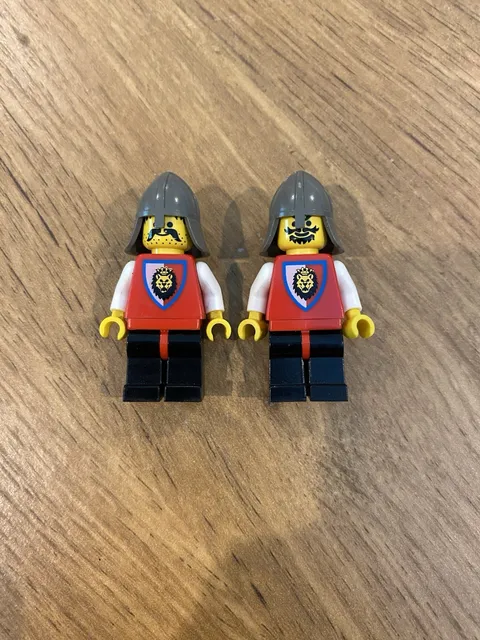 LEGO Minifigure Castle Royal Knight 3 Lot Of 2 Clean NO CRACKS