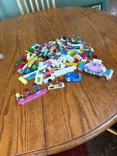 1 POUND OF LEGO FRIENDS PIECES BULK MIXED BRICKS LOT + 5  LEGO FRIENDS MINIFIGS