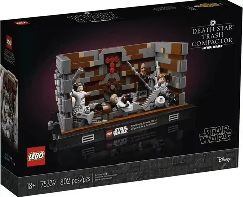 LEGO Star Wars Death Star Trash Compactor Diorama 75339