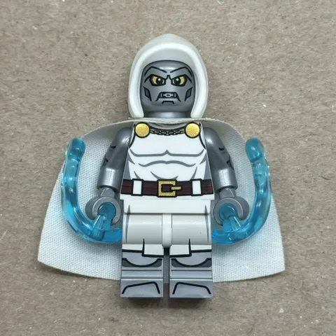 LEGO Marvel comics pad custom Dr. Doom God Emperor white minifigure Secret Wars