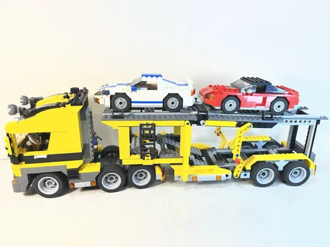 LEGO CREATOR: Highway Transport (6753), Complete