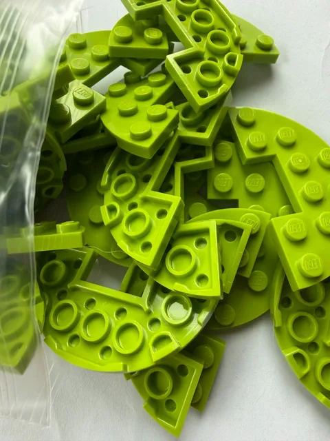 LEGO-NEW -#18646-LIME-PLATE/ROUND/1/2/3 X 6 W/ HALF CUTOUT-5 PIECE