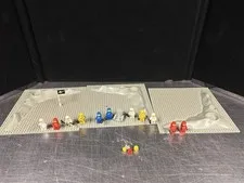 VINTAGE LEGO Astronaut Spaceman  Minifigures Accessories With Crater Baseplate