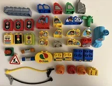 Lego DUPLO Transportation Related & Printed Bricks - See Pics - Traffic Lights +