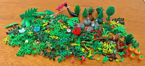 LOT OF LEGO ASSORTED FOLIAGE PARTS - 7.8 OZS. - PLANTS-ROCKS-FLOWERS -LEAVES
