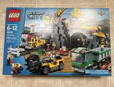 LEGO City Mining 4204 The Mine Modular Set 748 pcs Ages 6-12
