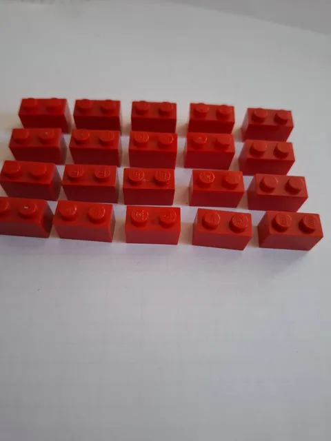 No 281.   20x Legobasic 3004. 1x2. Red