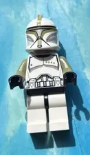 LEGO Star Wars Clone Trooper Minifigure - White Helmet, Olive Arms, Black Hands