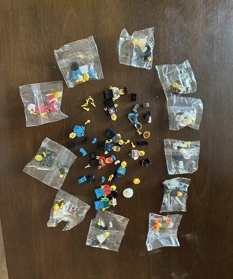 LEGO Bulk Lot Minifigure Parts & Accessories, Multicolor Plastic in Bag
