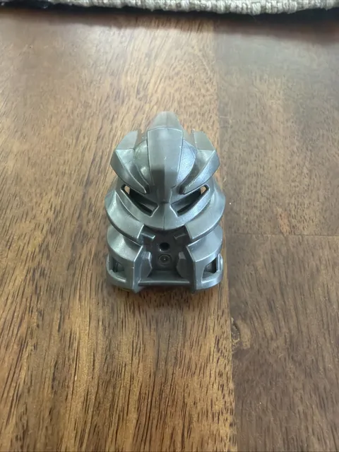 Lego Bionicle Mask Avohkii Pearl Dark Gray Takanuva Mask Part 60921 Pre owned