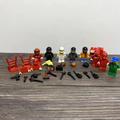 Lego Racing Minifigure Ferrari Audi Lot Of 8 Figures + Accessories & Parts