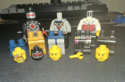 LEGO Minifigure Parts Lot Heads, Torsos, Legs & Accessories (Mixed)