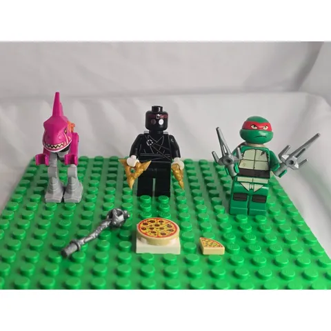 LEGO Teenage Mutant Ninja Turtle Character Minifigure Bundle