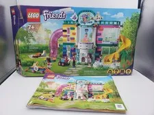 LEGO FRIENDS: Pet Day-Care Center (41718) - 100% complete