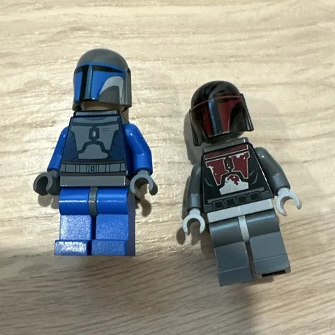 LEGO Star Wars Mandalorian Minifigures w Helmets and JETPACKS. One head replaced