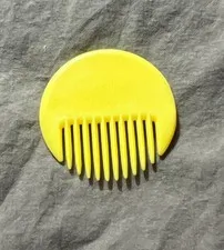 Vintage Jem and the Holograms Barbie Comb yellow round Bratz chelsea my little p
