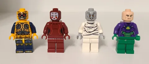 LEGO MINIFIGURES Assorted Minifigure Lot of 4 Plastic Figures