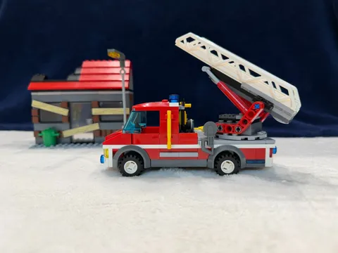 LEGO CITY: Fire Emergency (60003) - Complete Set - Used Good Condition