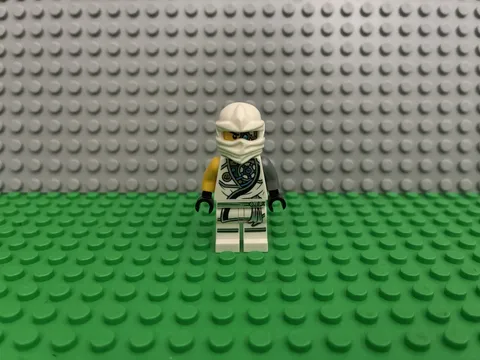 LEGO Ninjago Tournament of Elements Zane Minifigure