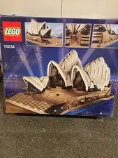 lego sydney opera house 10234 - Used - Complete set. Box is slightly ripped