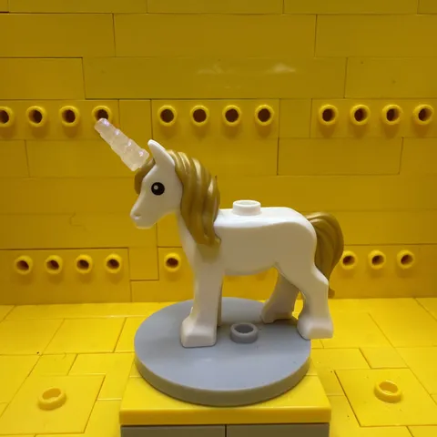 Lego New White Magical Unicorn White Horse Foal Golden Long Gold Mane Animal