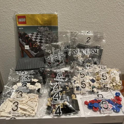 LEGO 40174 Iconic Chess Set 2 In 1 Checker 1450 Pcs Retired No Box