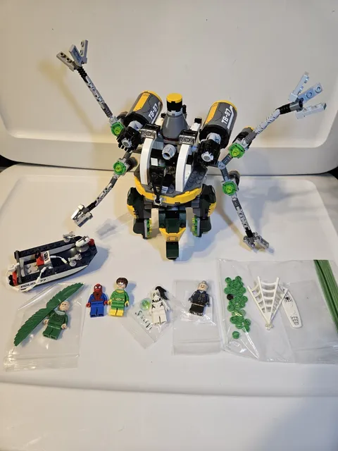 LEGO Marvel: Spider-Man: Doc Ock's Tentacle Trap (76059) 100% Complete. READ