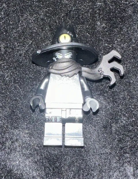 LEGO DREAMZzz Night Hunter Minifigure DRM007 Rare Hard To Find 71461 71458 71476