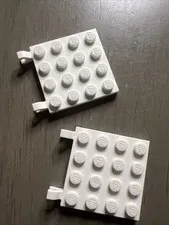 LEGO 47998 Plate, Modified 4 x 4 with 2 Clips (Horizontal Grip) 2 Pieces
