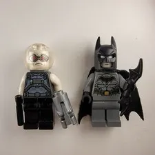 LEGO DC SUPER HEROES BATMAN SH589A MR FREEZE SH0587 LOOSE FIGURE LOT ACCESSORIES
