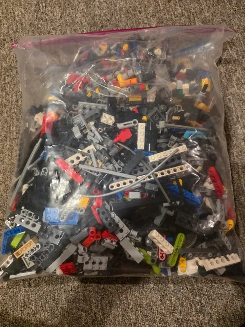 Lot  Lego TECHNIC 4 lb 14oz Bulk Technic Parts