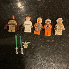LEGO Star Wars Minifigure Lot (5) Princess Leia & Yoda w/ Accessories