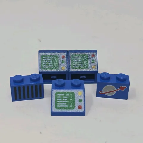 LEGO 5x Lot Classic Space Blue 1x2 Printed Logo Computer Inverted Vintage