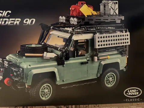 LEGO 10317 Land Rover Classic Defender 90 Icons RETIRED 2336pc BNIB Sealed