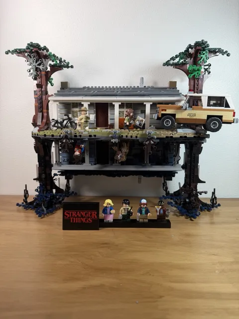 LEGO Stranger Things The Upside Down Complete With Instructions And Extra Pieces