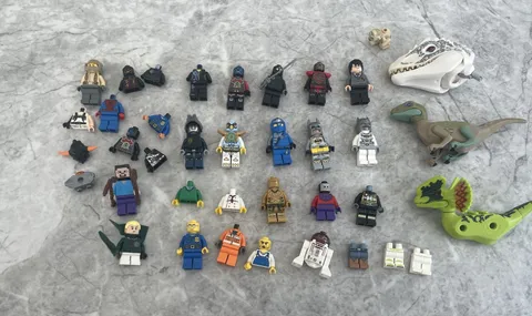 Mixed theme LEGO lot (Batman, Ninjago, Marvel, Harry Potter) - some damage