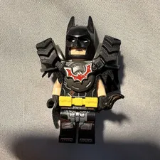 LEGO Batman Minifigure w/ Cape & Shoulder Armor, The LEGO Batman Movie
