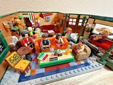 LEGO Central Perk (21319) FRIENDS - All Parts, Box & Instruction Manual Included
