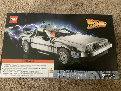LEGO Icons: Back to the Future Time Machine (10300)