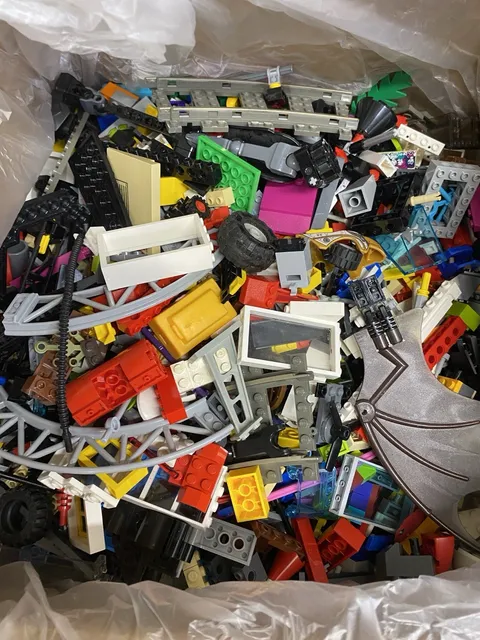 LEGO Bulk Lot Mixed Bricks and Pieces Assorted Colors 19 lbs Pounds Loose