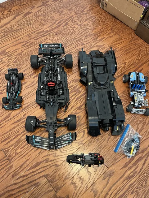 LEGO LOT MASSIVE 1989 Batmobile Petronas F1 Car Big And Small With Extras STEAL