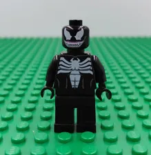 LEGO Marvel Super Heroes Venom (sh0113) Teeth Together Minifigure from Set 10665