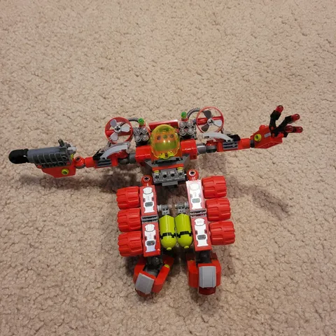 LEGO set 8080 Undersea Explorer ATLANTIS Red MECH Suit Retired READ