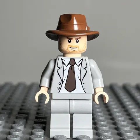 LEGO  - Indiana Jones - Light Bluish Gray Suit - iaj039 / 2009 - 2A