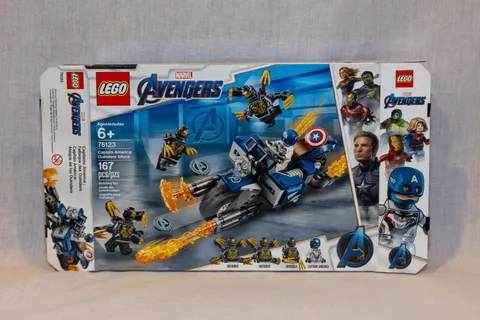 LEGO Super Heroes: Captain America: Outriders Attack (76123)