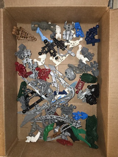 Lego 60 Random Bionicle,Technic pieces FREE SHIPPING